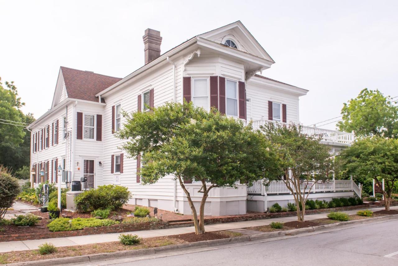 Pecan Tree Inn Beaufort エクステリア 写真